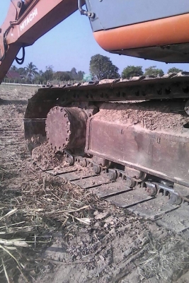 ขายรถแบคโค HITACHI EX200 สภาพดี ช่วงล่างดี เอวแน่น แอร์เย็น สภาพพร้อมใช้งาน สนใจโทร 090-8588220คุณนะ 093-3258446คุณบิว หรือเข้าดูสินค้าอื่นๆได้ที่ www.truck.in.th/498 หรือเพจFacebook ณรงค์ ซื้อขายรถมือสอง (เว็บไซต์ส่วนตัว) หรือFacebook คุณนะ รถบรรทุก