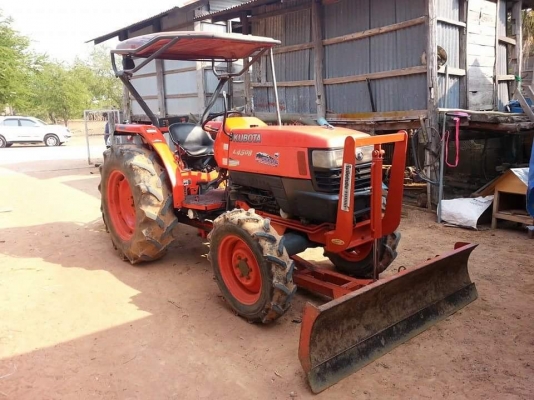 ขายรถไถ KUBOTA L4508 อุปกรณ์ครบ ดันหน้า ผานหลัง โรตารี่ สภาพพร้อมใช้งาน สนใจโทร 090-8588220คุณนะ 093-3258446คุณบิว หรือเข้าดูสินค้าอื่นๆได้ที่ www.truck.in.th/498 หรือเพจFacebook ณรงค์ ซื้อขายรถมือสอง (เว็บไซต์ส่วนตัว) หรือFacebook คุณนะ รถบรรทุก