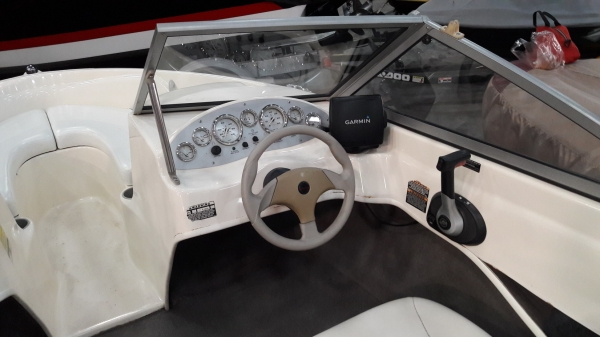 ขายเรือ Bayliner 175 เครื่อง 3.0 135 hp