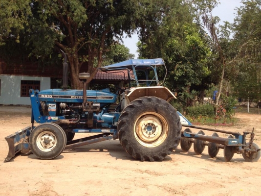 ขายด่วน รถไถ FORD 6610 ตัวแรง ทน อึด เสื้อสูบลาย คุ้มๆ ทะเบียนโอน พร้อมอุปกรณ์ มี ผาน 3 ผาน 5 เครื่องปลูกอ้อย รถใช้ทำมาหากินเลิกทำเกษตรเลยจะขาย เจ้าของขายเองครับ ราคา 470,000 บาท โทร 093-9578297 ,088-5188250 รถอยู่ อ.ห้วยผึ้ง จ.กาฬสินธุ์