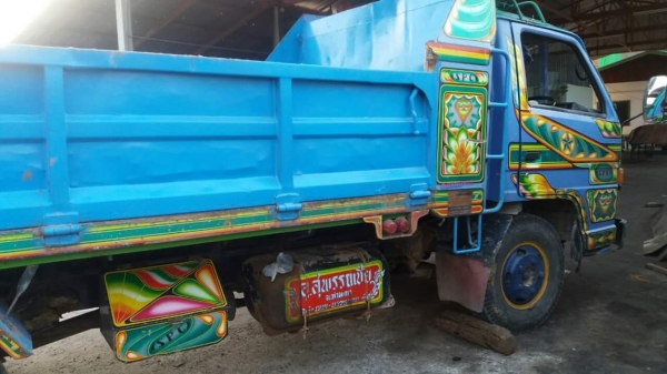 ขายรถ6ล้อ ดั้มNPR110แรง เครื่องดีแคชซีสวย สภาพพร้อมใช้งาน เอกสารพร้อมโอน สนใจโทร 090-8588220คุณนะ 093-3258446คุณบิว หรือเข้าดูสินค้าอื่นๆได้ที่ www.truck.in.th/498 หรือเพจFacebook ณรงค์ ซื้อขายรถมือสอง (เว็บไซต์ส่วนตัว) หรือFacebook คุณนะ รถบรรทุก