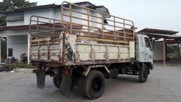 รถบรรทุก 6 ล้อดัมพ์ ISUZU เครื่อง  6 BD1 160 แรงม้า รุ่น SFR11F
