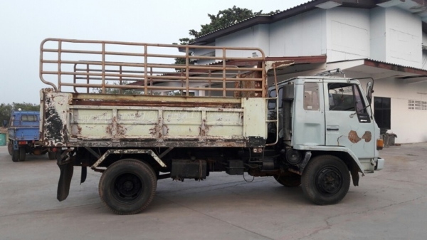 รถบรรทุก 6 ล้อดัมพ์ ISUZU เครื่อง  6 BD1 160 แรงม้า รุ่น SFR11F