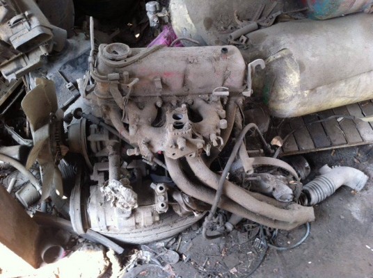 datsun  b310 คูเป้ ทะเบียนพร้อมโอนคับ