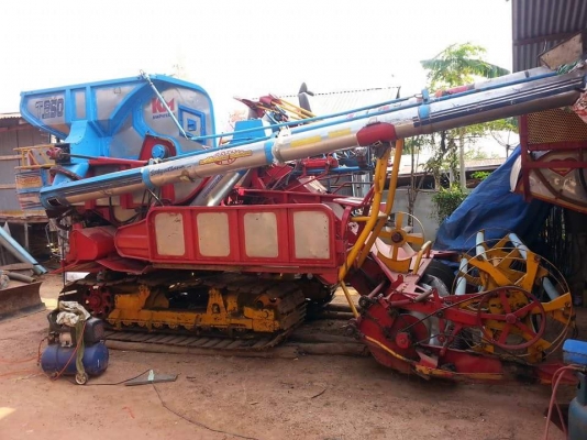 ขายรถเกี่ยวข้าว ศักดิ์พัฒนา อุ้ม2ตัน เครื่อง175เทอร์โบ ช่วงล่างดี ตัวเดิน10 ปั้ม22ไดกิ้น พร้อมใช้งาน สนใจโทร 090-8588220คุณนะ 093-3258446คุณบิว หรือเข้าดูสินค้าอื่นๆได้ที่ www.truck.in.th/498 หรือเพจFacebook ณรงค์ ซื้อขายรถมือสอง (เว็บไซต์ส่วนตัว) หรือFac