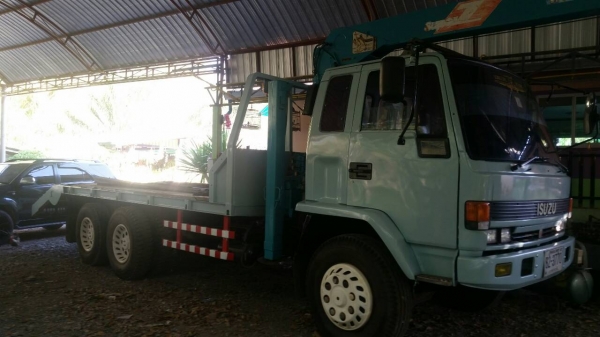 ISUZU 210 ท้ายลาด พร้อมเครน 3 ตัน