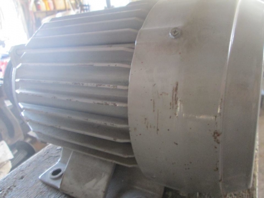 มอเตอร์ 3 สาย Mitsubishi Super line 5 HP (3.7 KW) 4 POLE