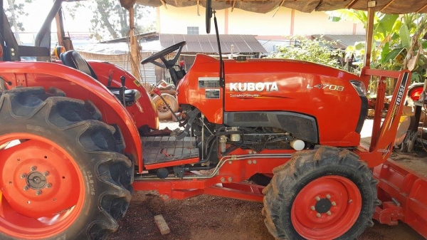 ขายรถไถKUBOTA L4708DT ใบมีดดันดิน+ผานพรวนDH246F รถปี56ใช้งาน400ชม ขายรถไถKUBOTA L4708DT ใบมีดดันดิน+ผานพรวนDH246F รถปี56ใช้งาน400ชม