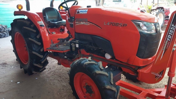 ขายรถไถมือสอง KUBOTA L4708SP ใบมีดดันดิน+ผานพรวนcmt รถปี57 ใช้งาน1015ชม.
