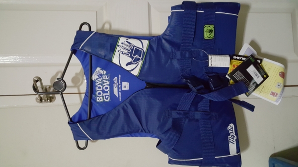 ชูชีพ body glove 2016 ของใหม่ uscg approvr type3 ลอยทะเลสบาย