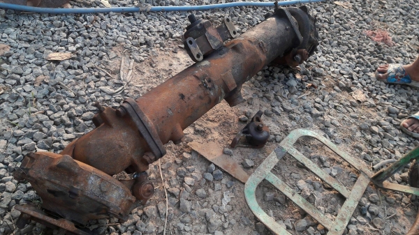 10000บาทงดต่อรองครับ เพลาหน้า L3408 ยกชุดพร้อมใช้  เฟืองดี