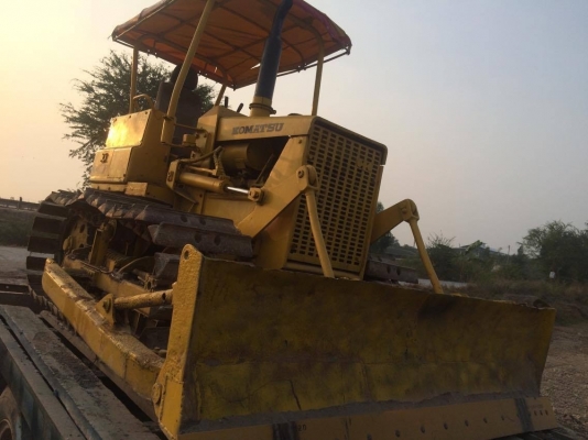 ขายD2-5 20P สภาพสวย พร้อมใช้งาน เครื่องดีช่วงล่างดี ใบเเทร็กเต็ม ราคาต่อรองได้