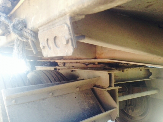 รถฮีโน่ 10 ล้อ รั้ว ( ไม่ดั้ม )  FM1J  260 แรงม้า. ปี 48  ( ขาย แม่ , ลูก. )     สนใจติดต่อ  081 - 6079515