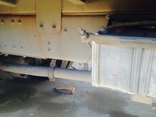 รถฮีโน่ 10 ล้อ รั้ว ( ไม่ดั้ม )  FM1J  260 แรงม้า. ปี 48  ( ขาย แม่ , ลูก. )     สนใจติดต่อ  081 - 6079515