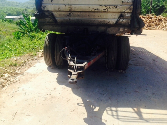 รถฮีโน่ 10 ล้อ รั้ว ( ไม่ดั้ม )  FM1J  260 แรงม้า. ปี 48  ( ขาย แม่ , ลูก. )     สนใจติดต่อ  081 - 6079515