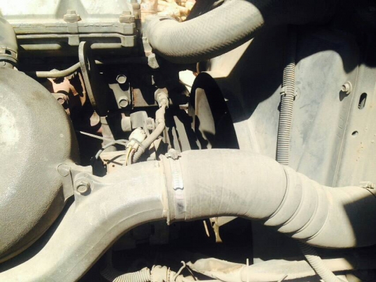 รถฮีโน่ 10 ล้อ รั้ว ( ไม่ดั้ม )  FM1J  260 แรงม้า. ปี 48  ( ขาย แม่ , ลูก. )     สนใจติดต่อ  081 - 6079515