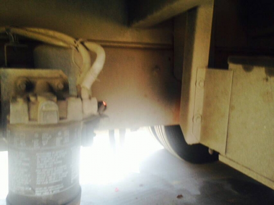 รถฮีโน่ 10 ล้อ รั้ว ( ไม่ดั้ม )  FM1J  260 แรงม้า. ปี 48  ( ขาย แม่ , ลูก. )     สนใจติดต่อ  081 - 6079515