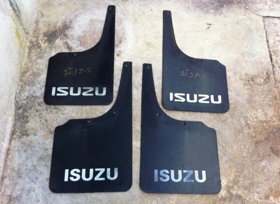 กันโคลน isuzu mu wizard ใส่ tfr dragon cameo หน้า-หลัง 900 บาท