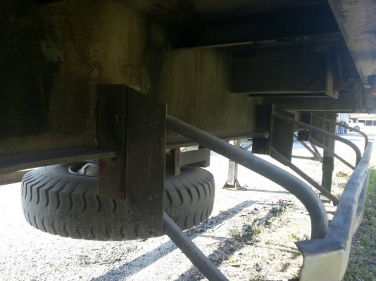 ขายหาง พื้นเรียบ สามมิต 3 เพลา. แท้  ปี 54.    สนใจติดต่อ  081 - 6079515