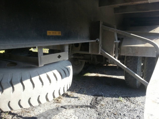 ขายหาง พื้นเรียบ สามมิต 3 เพลา. แท้  ปี 54.    สนใจติดต่อ  081 - 6079515