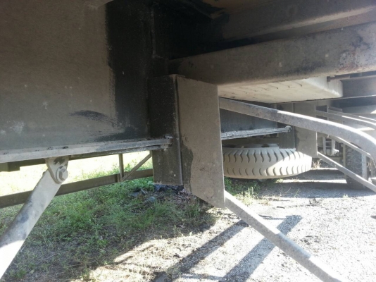 ขายหาง พื้นเรียบ สามมิต 3 เพลา. แท้  ปี 54.    สนใจติดต่อ  081 - 6079515