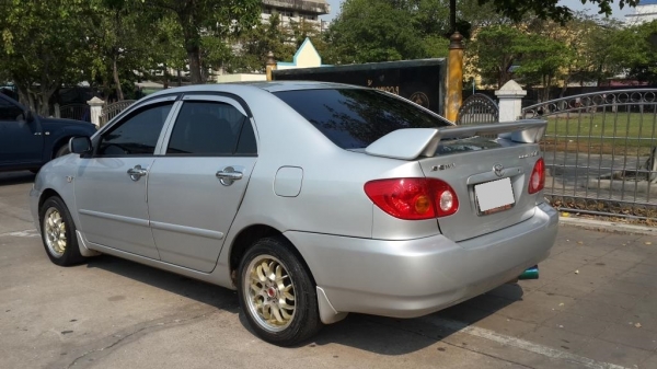 ขายTOYOTA COROLLA, ALTIS 1.6 E  เครื่องเดิม สีเดิม ติดแก๊ชLPGหัวฉีดอย่างดี เรียบร้อย สีสวยบางเดิมทั้งคัน ภายในสวยเรียบร้อย ขายถูก ไม่ใช่TAXIแน่นอน