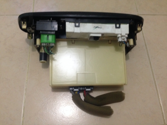 สวิทซ์แอร์ digital mitsubishi lancer ck2 1000 บาท