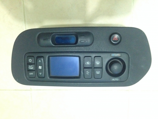 สวิทซ์แอร์ digital mitsubishi lancer ck2 1000 บาท