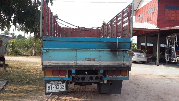 ขาย 6 ล้อ 100เเรงม้า รถสวยพร้อมใช้งาน