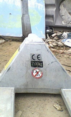 แฮนด์ลิฟฟ์มือสอง3300  บาทโทร0906208746