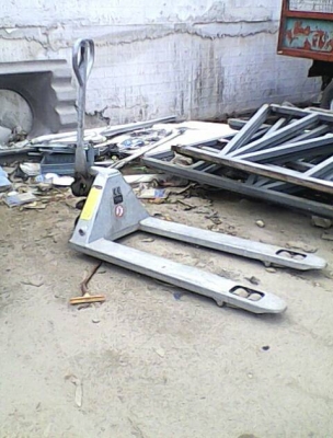 แฮนด์ลิฟฟ์มือสอง3300  บาทโทร0906208746