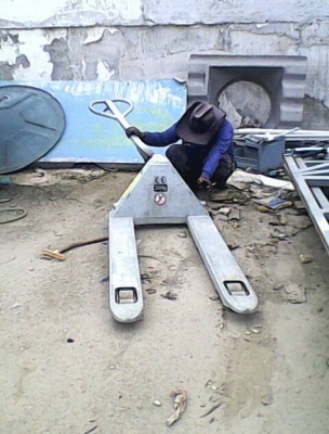 แฮนด์ลิฟฟ์มือสอง3300  บาทโทร0906208746