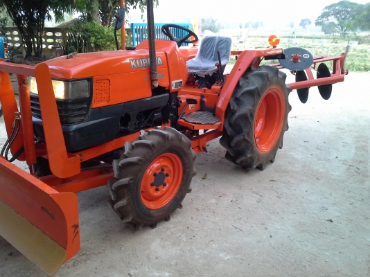 จัดไฟล์แนนท์ได้ครับ  ขาย คูโบต้า L3408 ใบดันหน้า ฝานพรวน 5*22