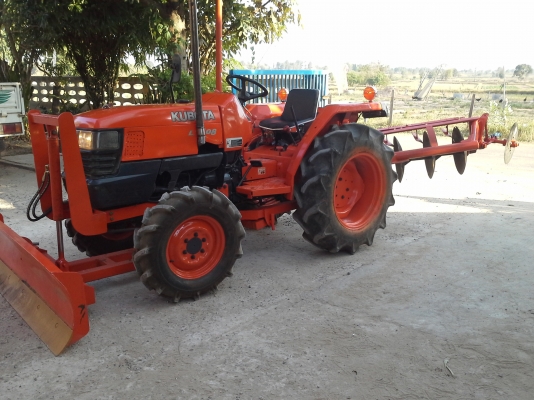 จัดไฟล์แนนท์ได้ครับ  ขาย คูโบต้า L3408 ใบดันหน้า ฝานพรวน 5*22