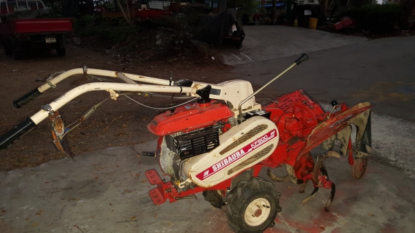 รถพรวนดินแบบสาดออกข้าง ยกร่อง