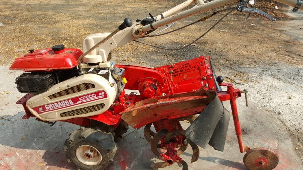 รถพรวนดินแบบสาดออกข้าง ยกร่อง