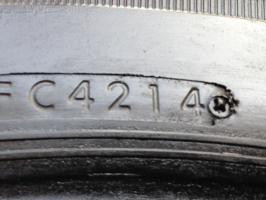 ยาง Bridgestone 265 65 17 ปลายปี14 ดอกเต็ม ไม่มีปะ ใช้ยาว ราคาไม่แพง