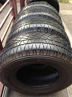 ยาง Michelin Latitude 265 70 16 กลางปี14 ดอกเต็ม ใช้กันยาว ราคาไม่แพง