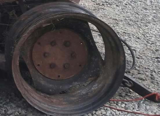 4500บาทงดต่อรองครับ กะทะล้อหน้าหลัง L3408 16"/24" อย่างละ2วงครบพร้อมใช้ ไม่ผุไม่บาง เก่าเก็บ ไม่แตกไมร้าว