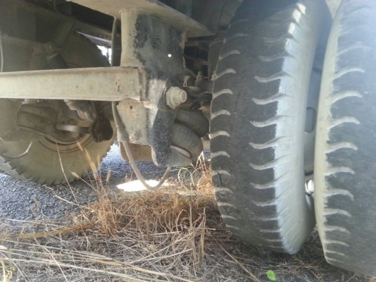 ขายหาง พื้นเรียบ พนัส 3 เพลา. ยัด.  ปี 47.    สนใจติดต่อ  081 - 6079515