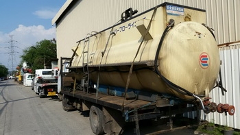 ขาย แท๊งก์ใส่น้ำ น้ำมัน อเนกประสงค์ ขนาด 12,000 ลิตร มีปั๊มลมให้ด้วยครับ ขาย แท๊งก์ใส่น้ำ น้ำมัน อเนกประสงค์ ขนาด 12,000 ลิตร มีปั๊มลมให้ด้วยครับ