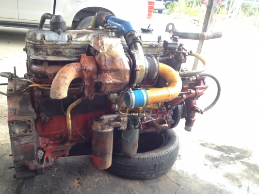 ขายเครื่อง hino p11 320 แรง