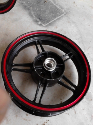 ขายล้อแม็ก ขอบ 12x2.5 ราคา 600 บาท ขายล้อแม็ก ขอบ 12x2.5 ราคา 600 บาท