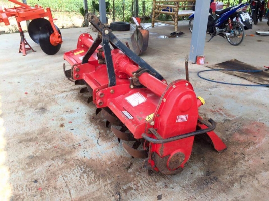 ขายโรตรารี่ YANMAR 1.6  พร้อมยอยใช้งานได้ปีเดียว ใบเต็ม ทุกอย่างเดิมรับรองไม่ผิดหวัง