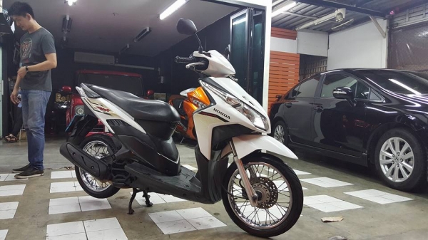 ขออนุญาติขาย HONDA CLICK-i 110 ทะเบียนสวย เก้าหน้าเก้าหลัง ฟรีคาโอน