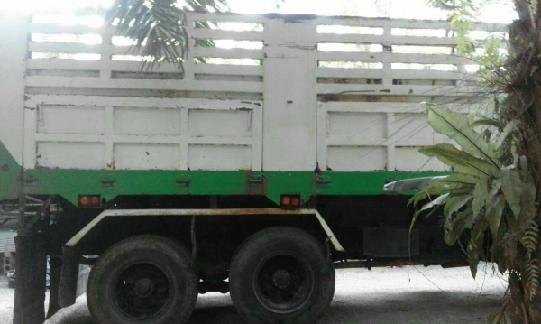 สิบล้อ ฮีโน่ FM227LD-EM100-220แรง 2เพาใหญ่ ดั้ม สภาพดีสวยเดิมๆพร้อมใช้ ทะเบียนพร้อมโอน