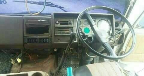 สิบล้อ ฮีโน่ FM227LD-EM100-220แรง 2เพาใหญ่ ดั้ม สภาพดีสวยเดิมๆพร้อมใช้ ทะเบียนพร้อมโอน สิบล้อ ฮีโน่ FM227LD-EM100-220แรง 2เพาใหญ่ ดั้ม สภาพดีสวยเดิมๆพร้อมใช้ ทะเบียนพร้อมโอน