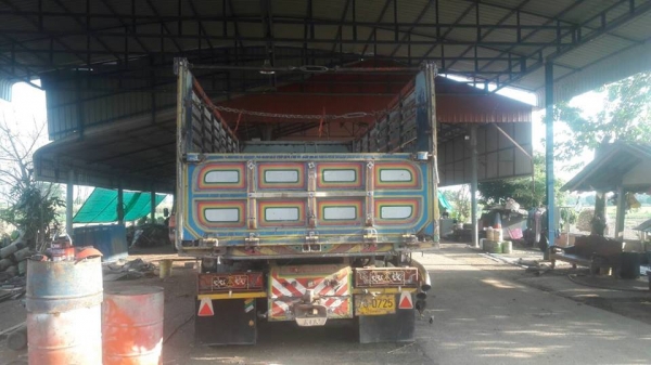 FM 2 K  สมอทองปี 44 เครื่อง 260 K 13 D  กระบะบีเนียม 12 ล้อมีระบบลาก ยางเต็ม