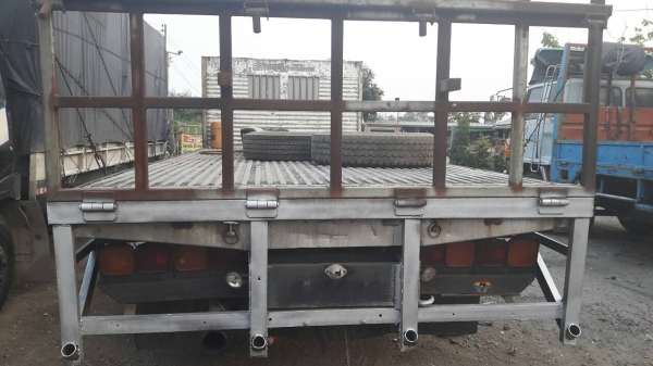 ขายกะบะเลสยาว6.50ของ  ช.ศิล  กิโลละ 60บาท หรือเหมา 50000บาท