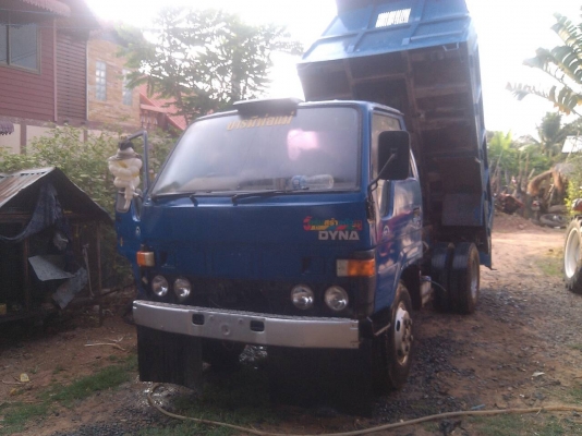 รถหกล้อดั้มโตโยต้าไดน่า ไม่มีเครื่องมีแต่เกียร์ทะเบียน ม.79